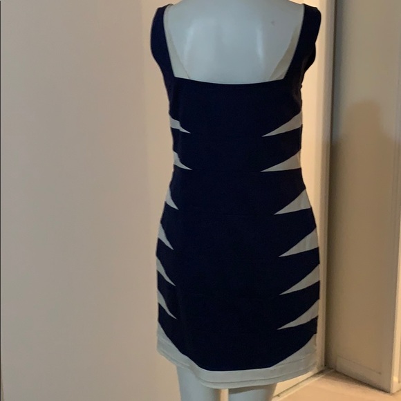 Nisse Navy dress with stripe - Picture 2 of 5